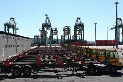 Vista de la terminal de contenedores un puerto, en una fotografía de archivo.