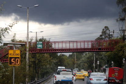 Quito. Los fotorradares que serán reubicados no pueden estar en curva ni en pendientes.