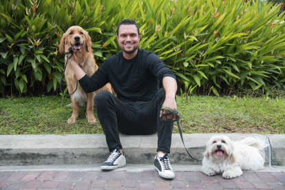 Josué Sánchez ha logrado crear un patrimonio fuera de la política.