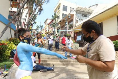 PINTURAS EN EL CUERPO, CERRO SANTA ANA...FD: MIGUEL CANALES....16-10-2021