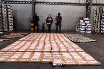 En el puerto de Aguas Profundas de Posorja también se decomisaron cerca de 567 kilos de drogas.