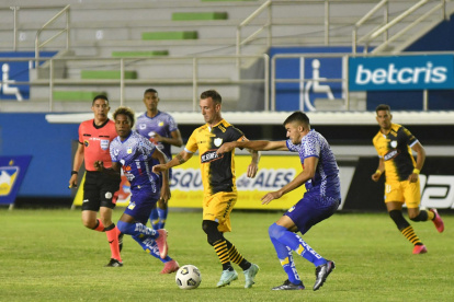 Delfín vs Barcelona