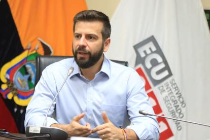 El gobernador del Guayas lideró la mesa de seguridad de este 18 de octubre.