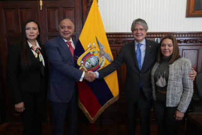 El presidente Guillemo Lasso ofreció un acto de desagravio a Galo Lara y su esposa.