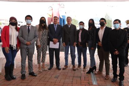 El presidente y el ministro de Trabajo, Patricio Donoso, participaron de un encuentro con jóvenes.