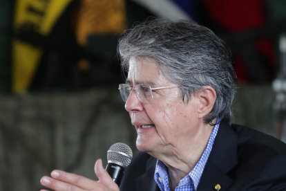 Presidente Lasso ordena el congelamiento del precio de los combustibles.