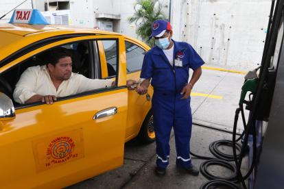 Movimiento. La compra de gasolina en los lugares de abastecimiento registró un comportamiento regular.