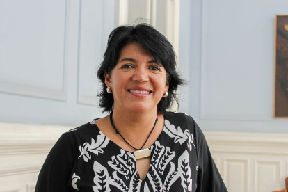 Yasna Provoste va tercero en la intención de voto y hoy llama la atención por un vídeo que subió en redes donde muestra su buena forma física.