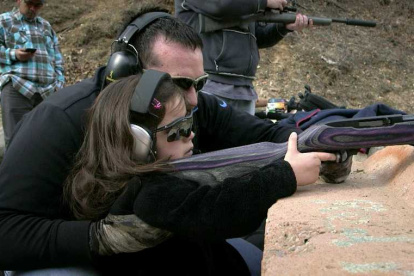 En EE. UU. es habitual el uso de armas de la población, incluso entre los más pequeños.