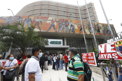 CAJA DEL SEGURO, BOYACÁ Y AV.OLMEDO, 21 DE OCTUBRE  DEL 2021 AMELIA ANDRADE Guayaquil-Ecuador Agencia (ag-expreso)