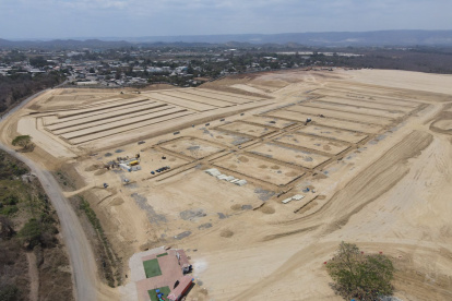 La obra.
Una imagen panorámica del nuevo sector donde se levanta el proyecto Mi Casa Mi Futuro, en Guayaquil.
