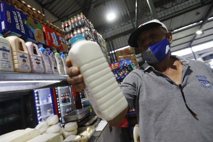 Sabor. Entre los sabores de yogur que más se prefiere está el de frutilla o mora, según los comerciantes de mercados consultados en un sondeo.