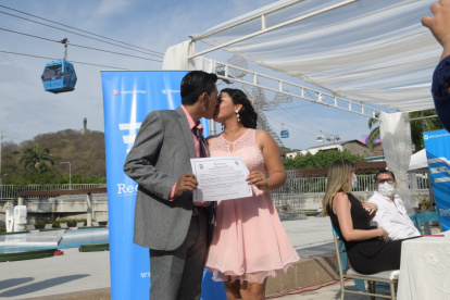 Parada. El evento se desarrolló en la estación Julián  Coronel, del centro.
