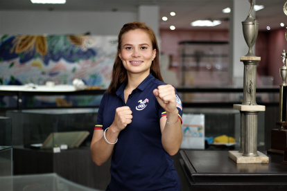 Valeria Echever, karateca ecuatoriana, logró el cetro panamericano en Uruguay.
