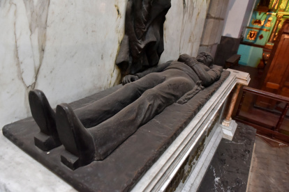 Gabriel García Moreno. Tan admirado como criticado, fue el modernizador del Estado. Asesinado a machetazos, su velatorio inspiró al propio García Márquez, quien lo citó en su discurso al recibir el Nobel.