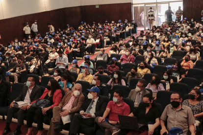 Un primer grupo de estudiantes de la Universidad de Guayaquil recibió charla de inducción..