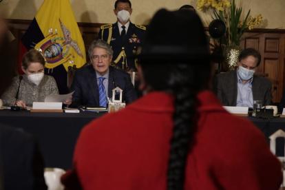 La reunión inició a las 11:00 de este 10 de noviembre.