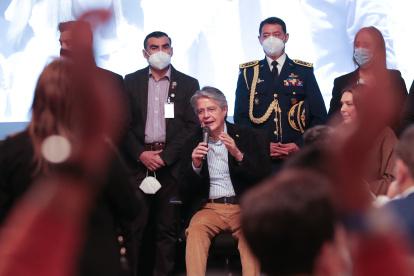 El presidente Guillermo Lasso remitió documentación a la Contraloría.