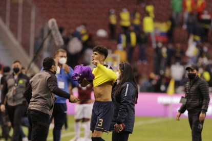 Piero Hincapié anotó el único gol del partido entre Ecuador y Venezuela. Además, su rendimiento en defensa fue óptimo