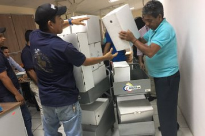 Justicia. Los ayudantes judiciales realizan labores como manejar expedientes y son personal administrativo del sistema judicial.