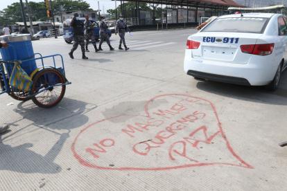 Leyenda. Este viernes amaneció la siguiente leyenda en los exteriores de la Penitenciaría del Litoral.
