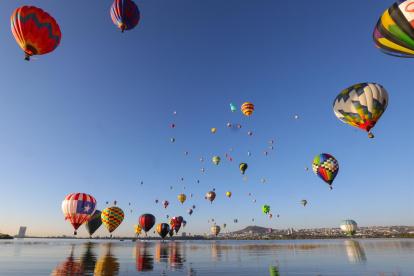 Vista hoy del primer día de actividades del Festival Internacional del Globo (FIG), en la ciudad de León, estado de Guanajuato (México).