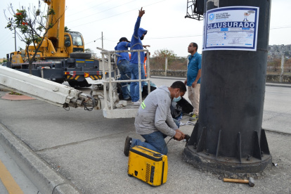 Control. Una de las vallas que el Cabildo clausuró y retiró.