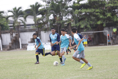 Cada fin de semana se viven las emociones en la Copa Diario Extra, que se juega en Milagro.