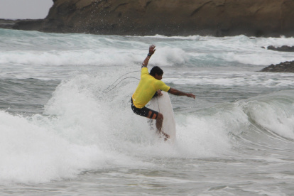 Jonathan Zambrano, más conocido como el Gato Chila, realiza la maniobra clave para obtener el campeonato.
