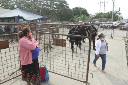 Penitenciaría. Los familiares de los presos sufren no solo por el encierro, sino también por las extorsiones.
