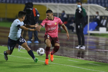 Universidad Católica venció 2-0 a Barcelona en la primera fase de la LigaPro.