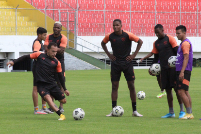 El equipo oriental se enfocó en los trabajos con pelota quieta, de cada al partido ante Macará.