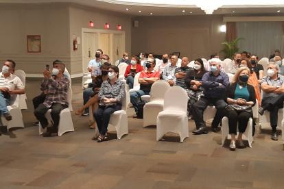 Participación. A la cita también acudieron algunos residentes.