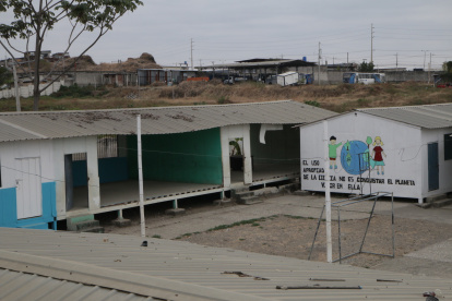 RECORRIDO POR LA UNIDAD EDUCATIVA JULIO ESTRADA ICAZA EN LA COOPERATIVA TRINIDAD DE DIOS EN MONTE SINAI PERIODISTA : MARTHA TORRES FECHA :15/11/2021 Agencia (ag-extra)