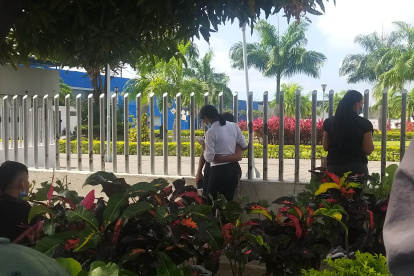 Las afueras del Laboratorio de Criminalística y Ciencias Forenses de Guayaquil.