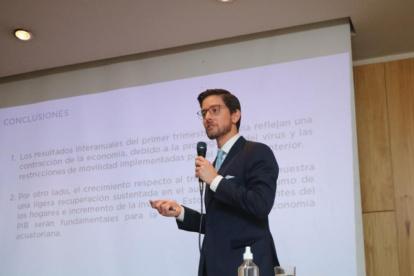 El gerente del Banco Central, Guillermo Avellán, aseguró que las tasas de interés entrarán en vigencia desde la segunda semana de diciembre de 2021.