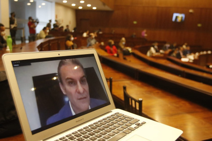 Cita. Desde EE. UU., José Serrano, exministro del Interior de Rafael Correa, compareció ante la Comisión de Fiscalización.