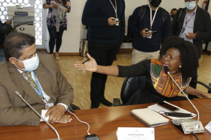 Vociferante. La correísta Paola Cabezas no habló: gritó. A Édgar Quezada le dijo que se dedique a otra cosa.