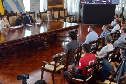 La cita se llevó a cabo esta mañana en el Salón de la Ciudad.