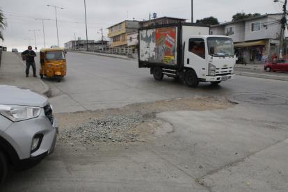 VACHES EN LAS CALLES DE LA COOPERATIVA JUAN MONTALVO  PERIODISTA : JUAN DANIEL PONCE FECHA : 22/11/2021 Agencia (ag-extra)