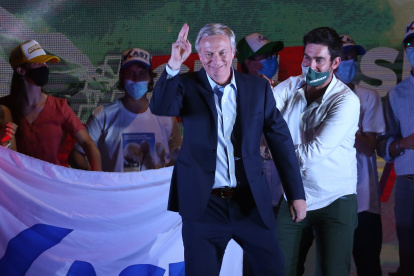 El candidato presidencial del Partido Republicano, José Antonio Kast, espera vencer a su contrincante en la segunda vuelta.  ELVIS GONZÁLEZ / EFE