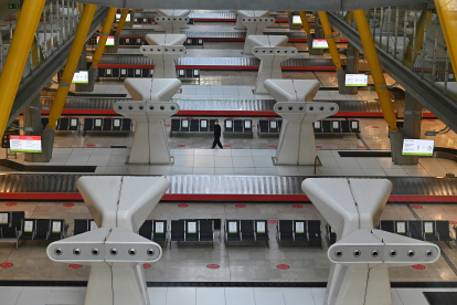 La Comisión Europea (CE) ha propuesto suspender el tráfico aéreo con la región.