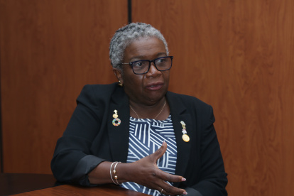 DIARIO EXPRESO ENTREVISTA A SENADORA DEL JCI INTERNACIONAL PERIODISTA : JUAN DANIEL PONCE FECHA : 26/11/2021 Agencia (ag-extra)