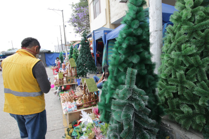 POCA GENTE LLEGA AL MERCADO DE LAS CUATRO MANZANA