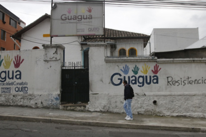 Deterioro. Varios de los predios que eran ocupados por los Guagua Centros ahora aparecen descuidados por el abandono de un año y nueve meses.