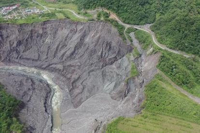 Avance. La erosión del río Coca y de Piedra Fina se acerca a la ruta E45.