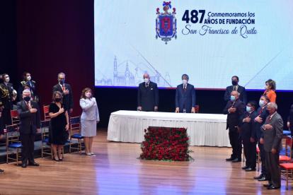 Pedido. El presidente Guillermo Lasso hizo un exhorto a las autoridades para que recuperen la dignidad de Quito, perdida hace dos años, dijo.