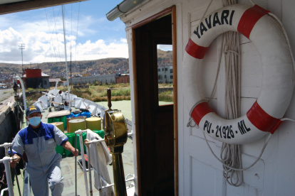 La nave está en el muelle de la empresa Perú Rail y no tiene permiso para recibir visitas./ EFE