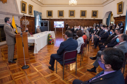 Categoría. El 3 de diciembre el canciller Montalvo presidió el acto de ascenso de un grupo de diplomáticos.