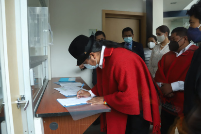 Leonidas Iza firmó como uno de los denunciantes de la inconstitucionalidad de la reforma tributaria presentada por el Gobierno.